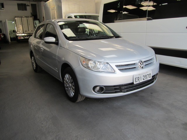 VOLKSWAGEN VOYAGE 1.6 ANO 2011 COMPLETISSIMO