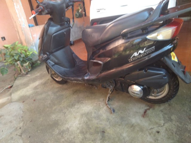 SUSUKI BURGMAN 125