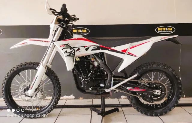 Motocicleta Cross MXF 250cc-TS 2T Branca 200M2T