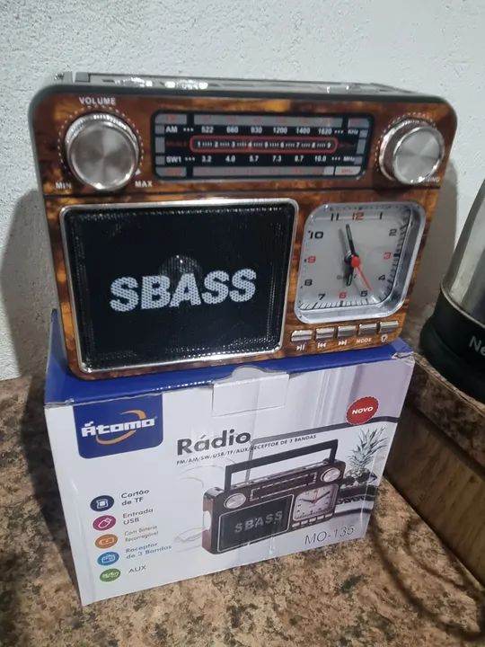 Rádio Portátil SBASS com Relógio - Novo - Foto 2