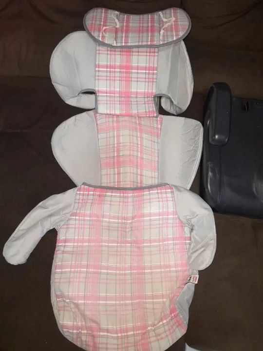 Vendo cadeira infantil feminina para automóvel  - Foto 3