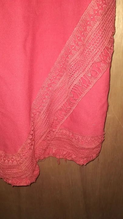 Vestido Vermelho com Detalhes em Renda lindo - Foto 3
