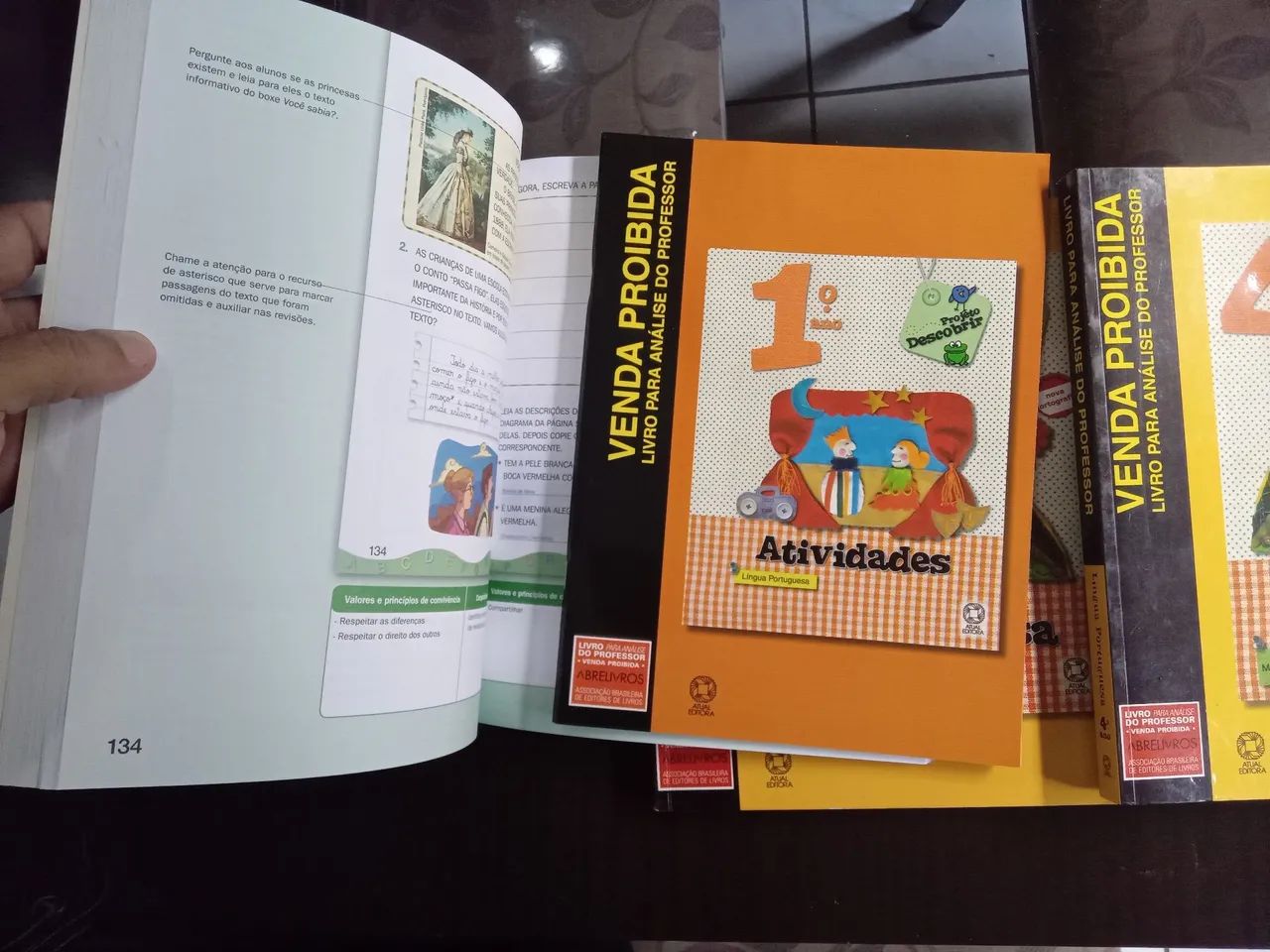 Livros Didáticos de Língua Portuguesa - 1º, 3º e 4º Ano - Professor - Foto 3