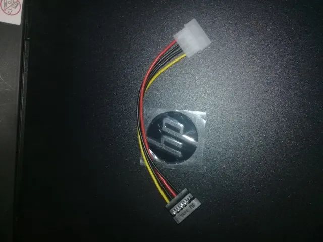 ADPTADOR MOLEX CONECTOR  4 PINOS MACHO X  SATA