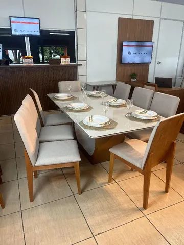 Mesa de Jantar com 8 Cadeiras 2,00x1,00 ( Temos a mesma com 6 Cadeiras)