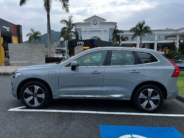 VOLVO XC60 PLUS T8 Hibrida 2024 Único Dono Com APENAS 18 MIL KM!! - Foto 2