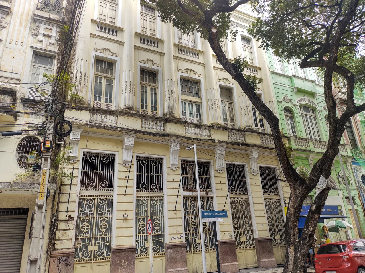 Prédio inteiro no Bairro do Recife dois mil metros quatro andares com elevador