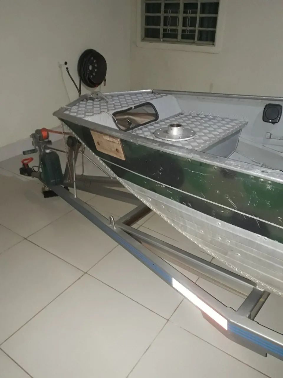 canoa bico semi-chato