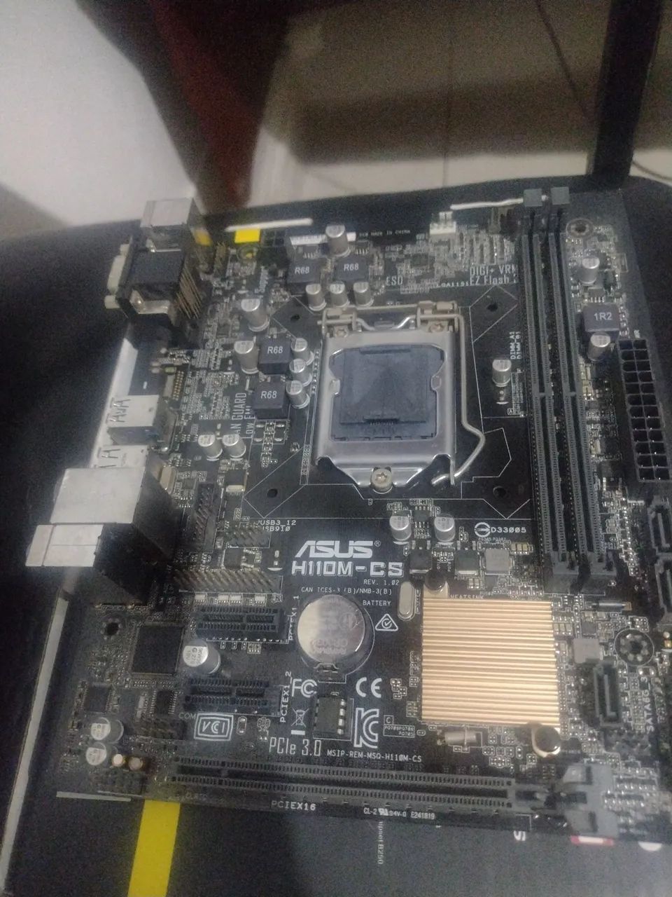 Placa-mãe ASUS H110M-CS Soquete LGA 1151 DDR4 - Foto 6