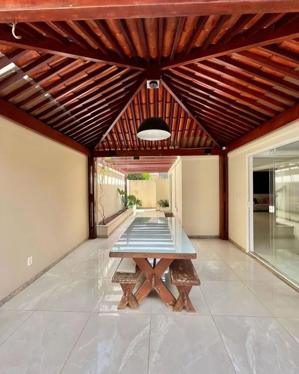 Casa em Condomínio no Olho D'água 4 quartos sendo 4 suítes Condomínio Rio Claro