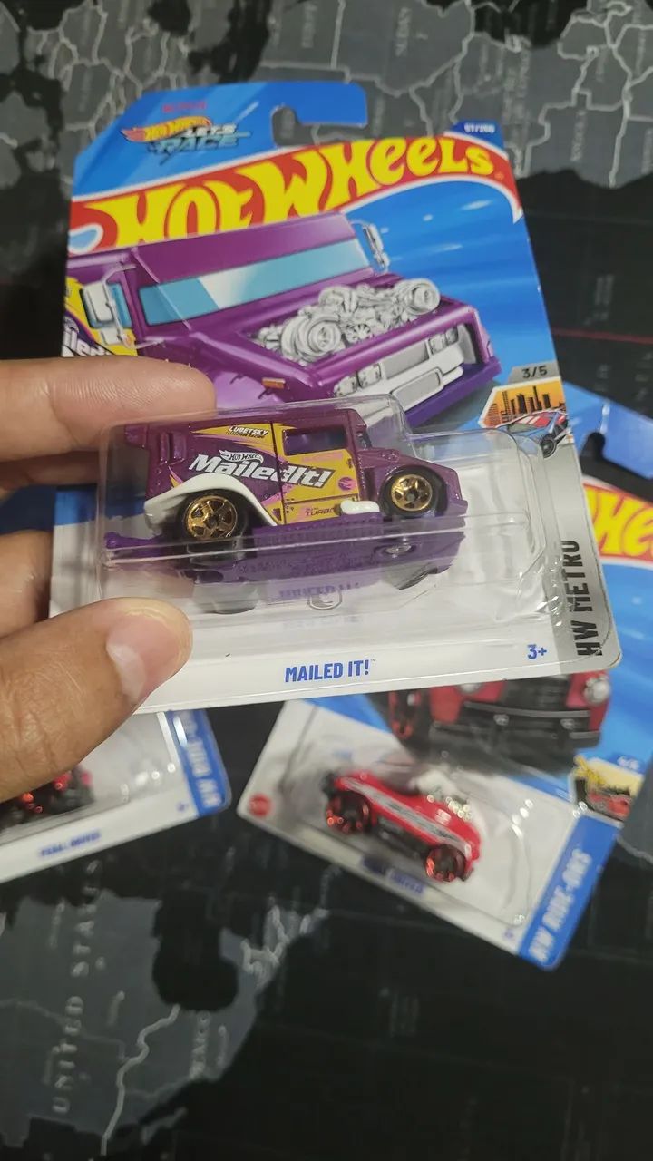 Carrinhos Hot Wheels T-HUNT RAROS Pedal Driver e Mailed It! - Foto 2