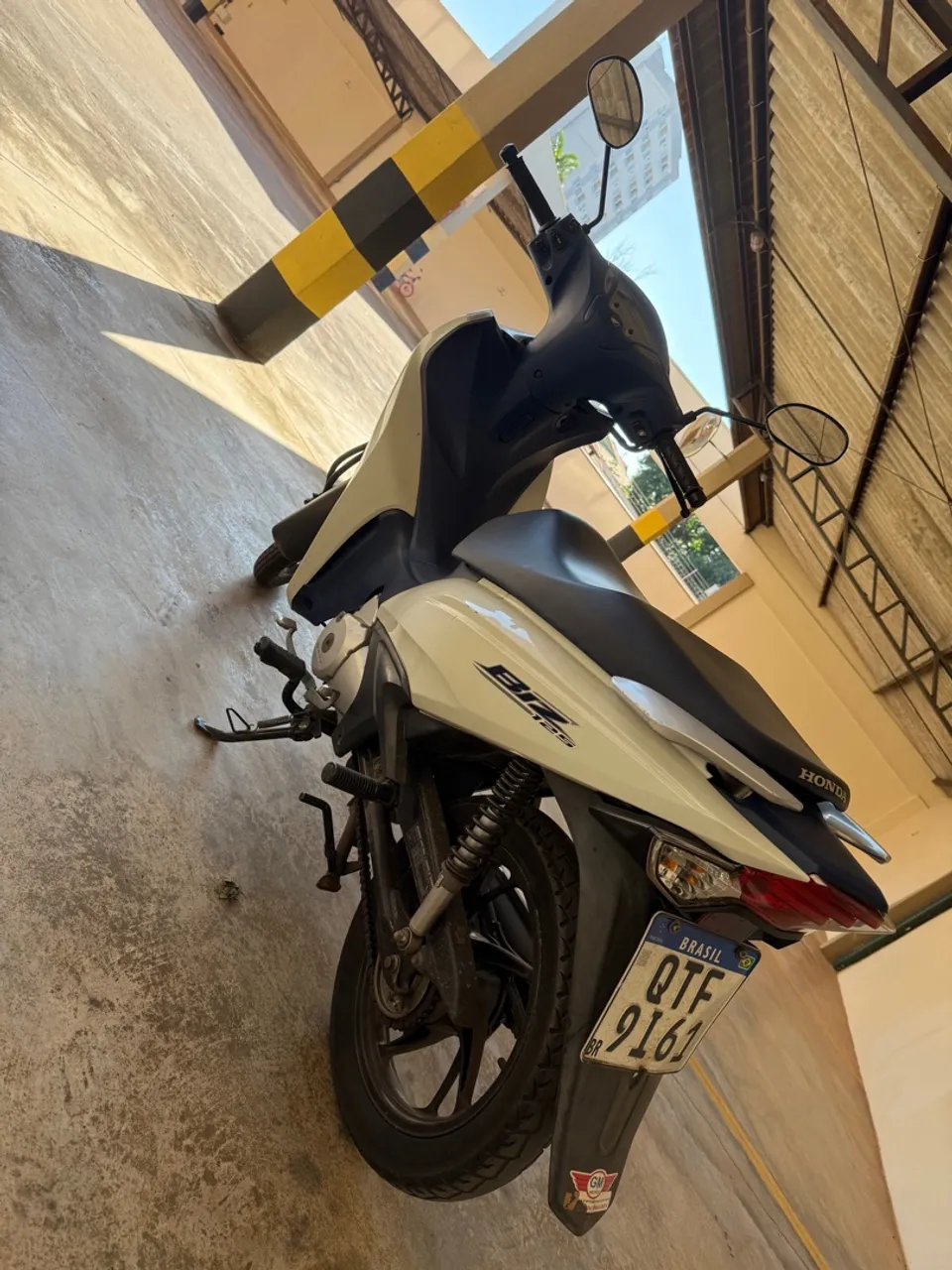 Moto biz125 2023