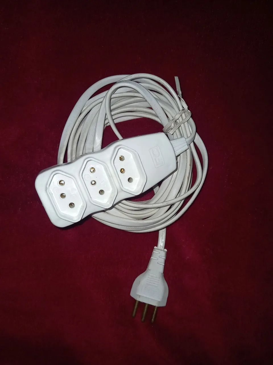 Extensor de Tomada com 3 Saídas
