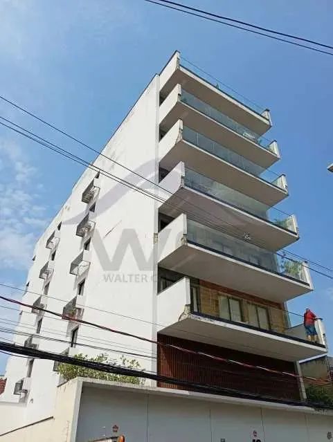 EXCELENTE COBERTURA DUPLEX JUNTO AO METRÔ