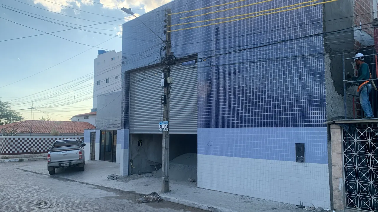 Ponto Comercial / Galpão - Aluguel / Locação - Maurício de Nassau - Caruaru