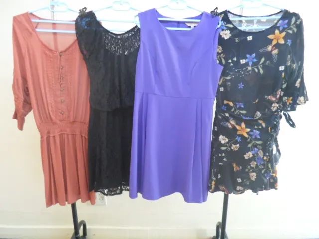 LOTE C/4 VESTIDOS Nº 40
