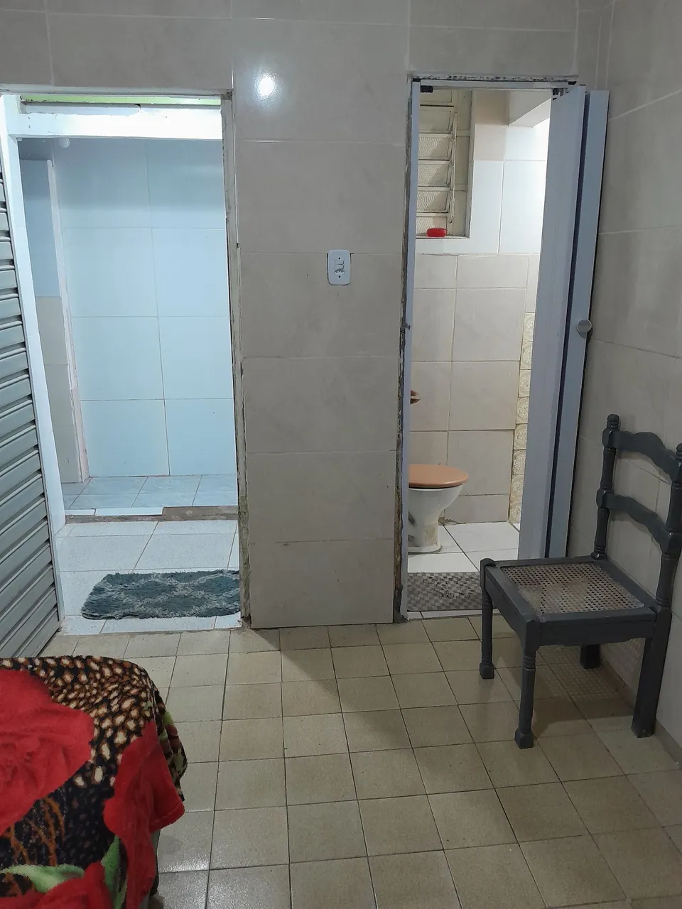 Aluga suíte em casa compartilhada no Castelo Branco