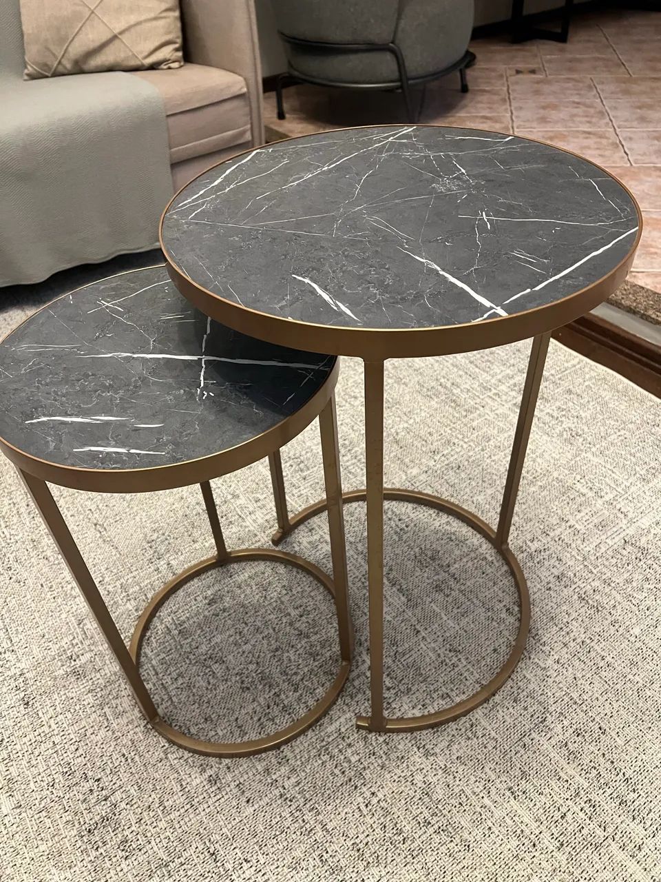 Mesa de canto 