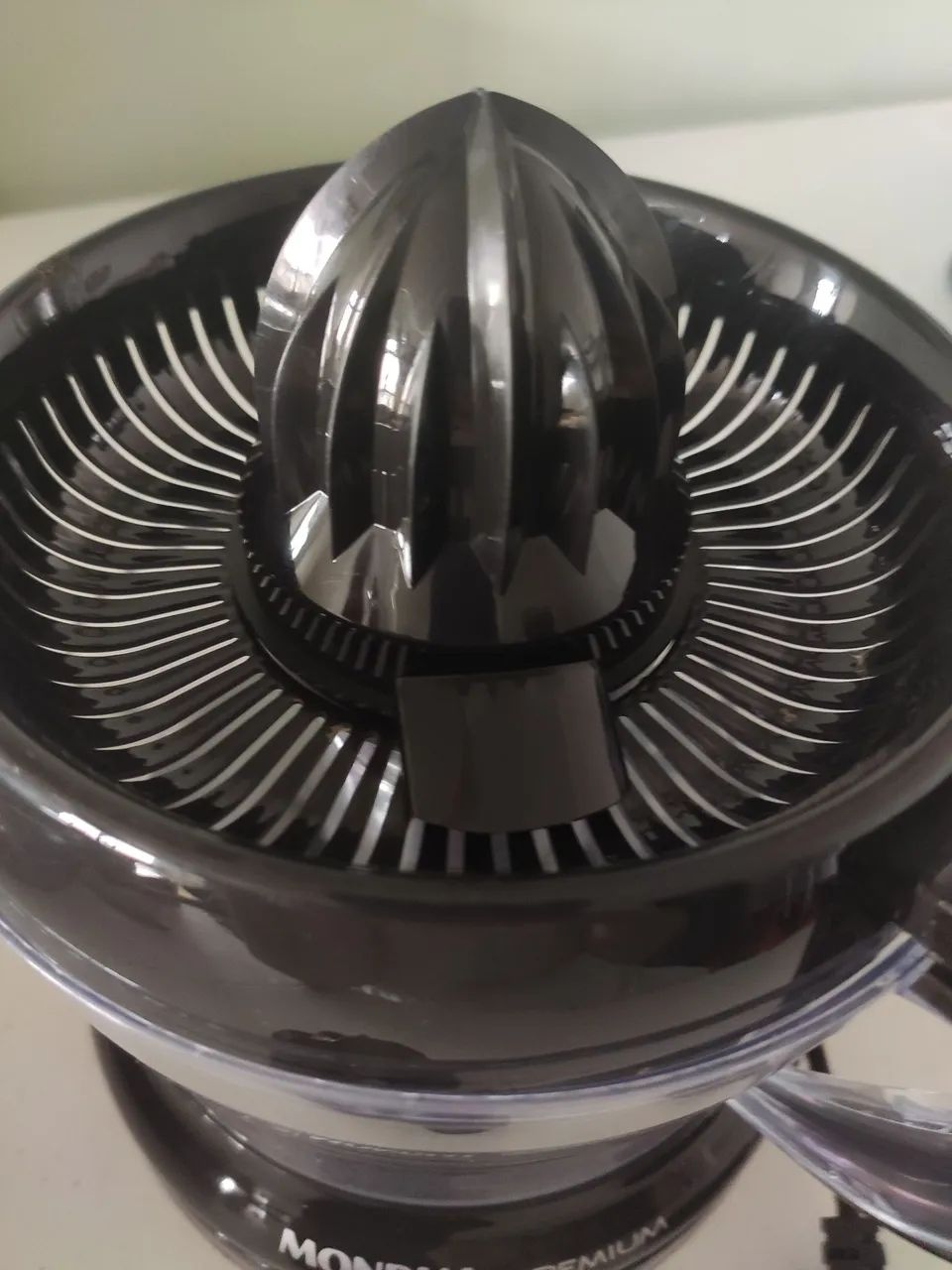 Espremedor de laranja mondial Premium novo - Foto 2