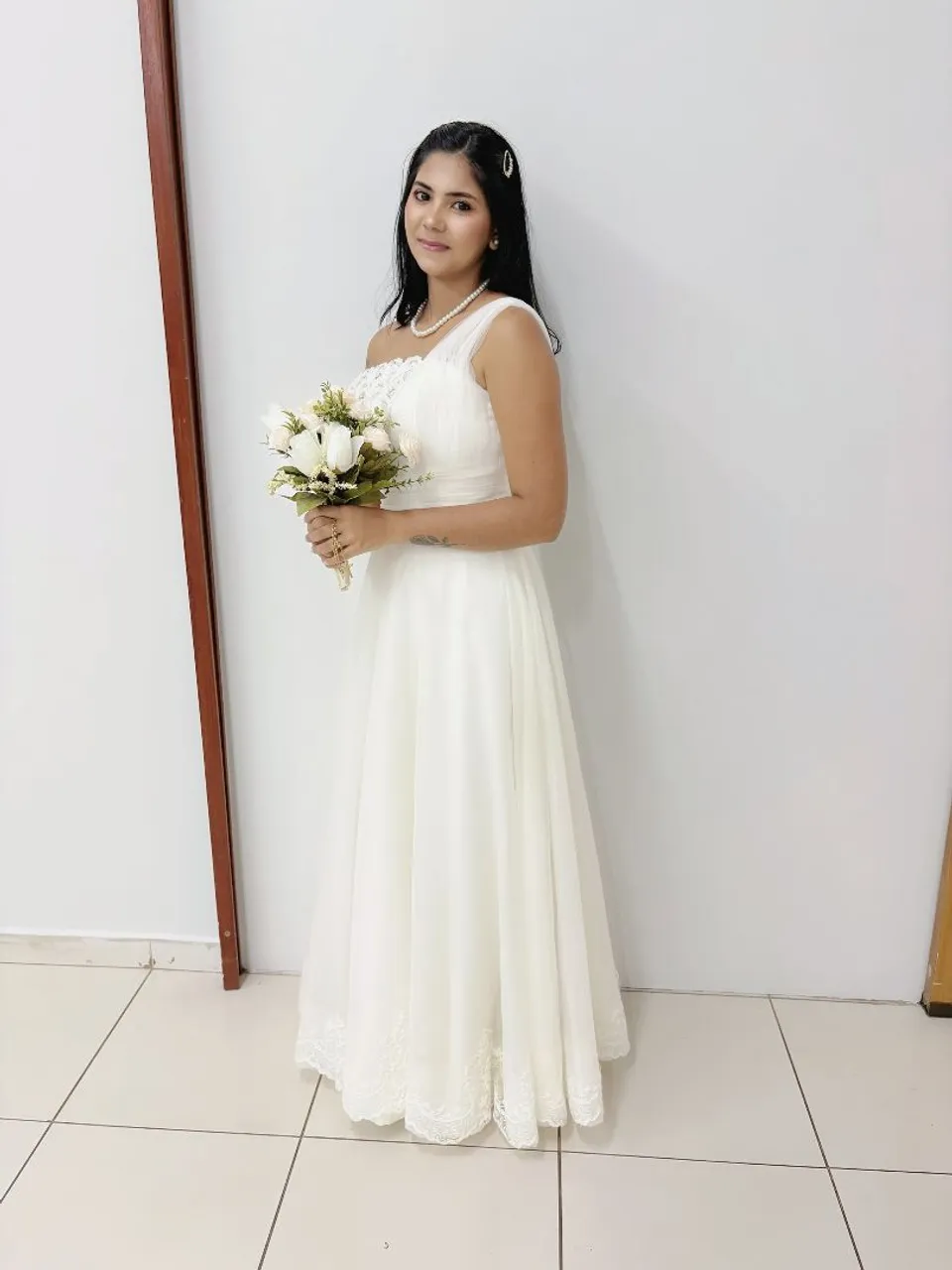 Vestido de noiva elegante e romântico