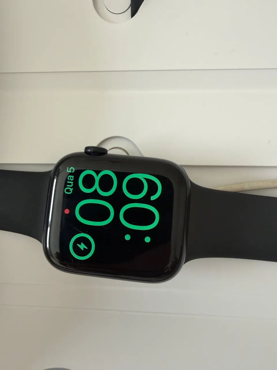 Apple Watch 7 - muito novo! Funcionando perfeitamente 