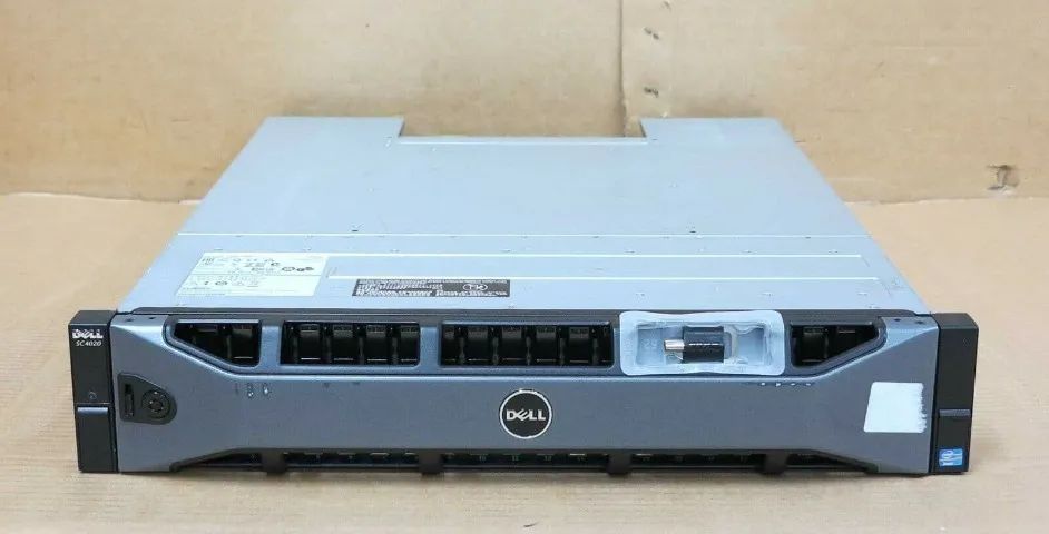 Matriz de armazenamento Dell Compellent SC4020 