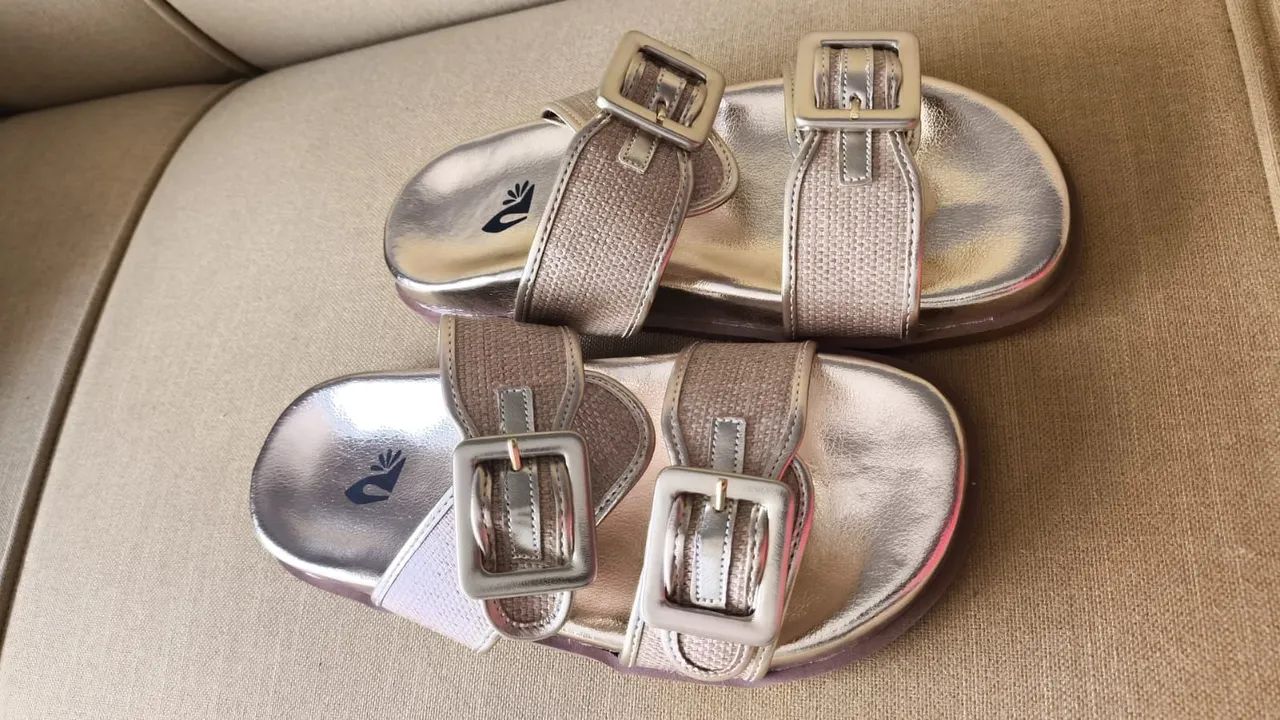 Papete Dourada novinha 36