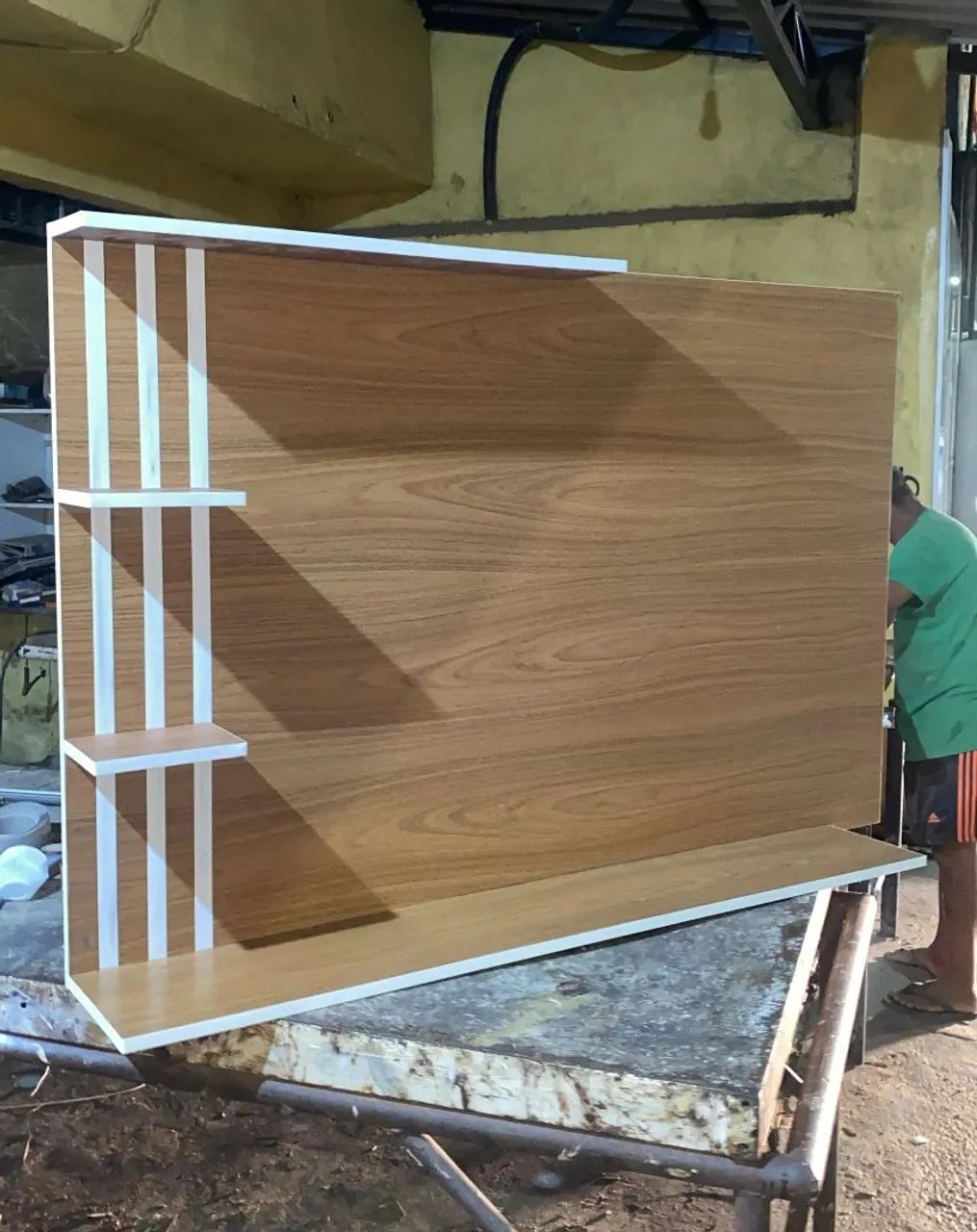 Rack de Parede para TV - Novo!