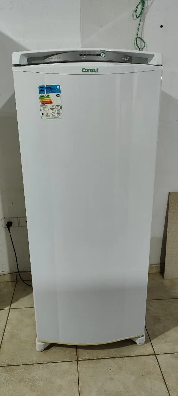 Geladeira Consul facilite Frost Free