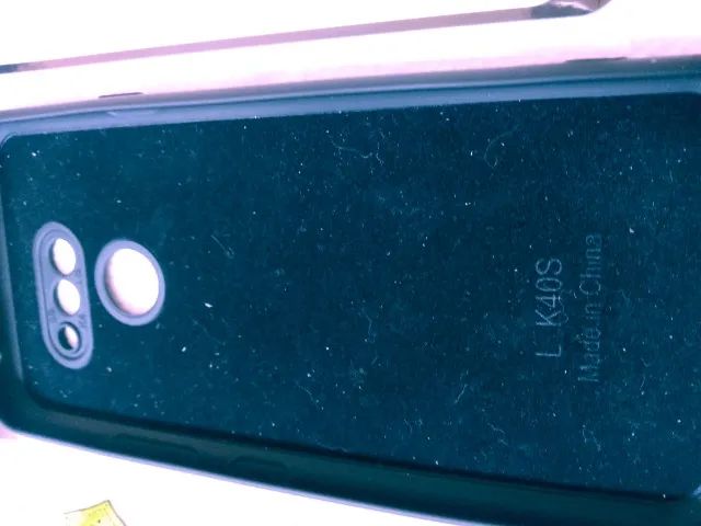Capa celular LG K40s preto + película de proteção  - Foto 5