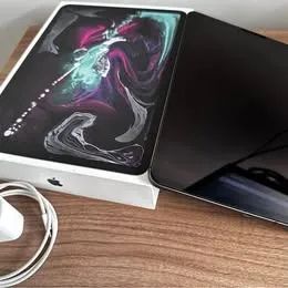 Vendo iPad PRO 256g wifi + cellular (aceita chip) - Foto 4