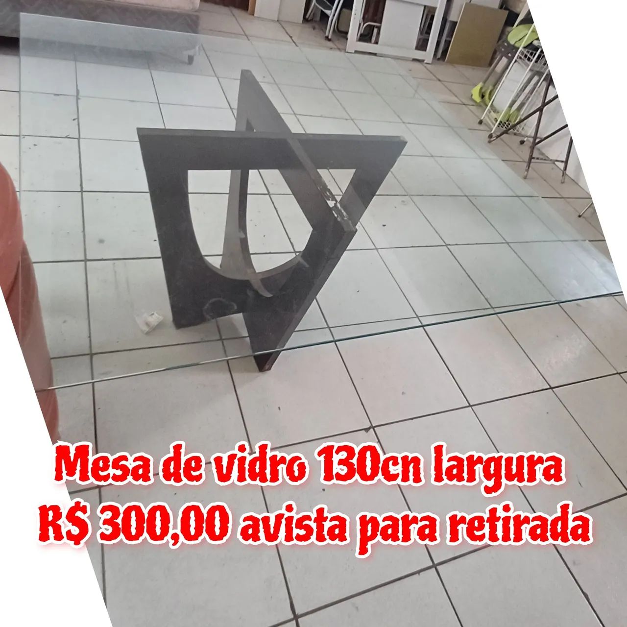 Mesa de vidro 130cm - R$300,00