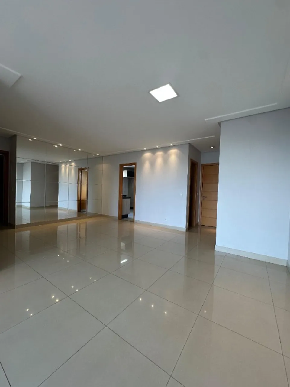 Apartamento para locação Residencial Versailles