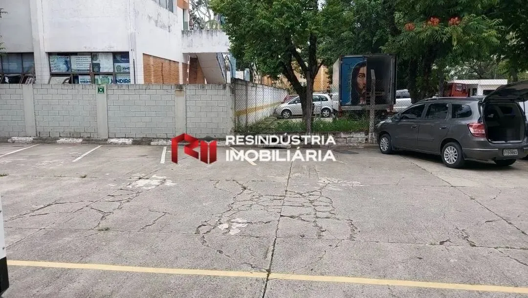 Galpão Condomínio Fechado de 600 m² Locação em Jandira - SP .