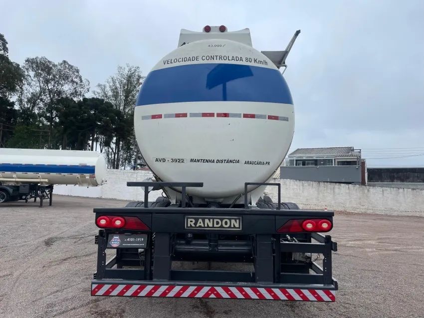 CARRETA TANQUE RANDON VANDERLEIA 43 MIL LITROS ANO 12 - Foto 4
