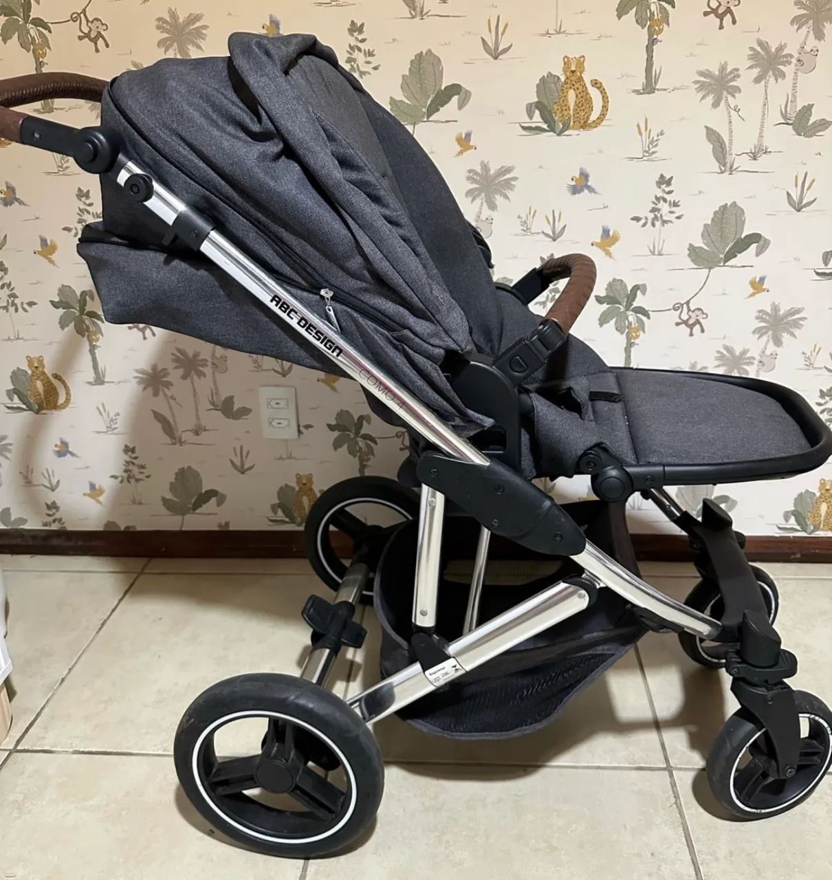 Carrinho de bebê Como 4 abc design  - Foto 3
