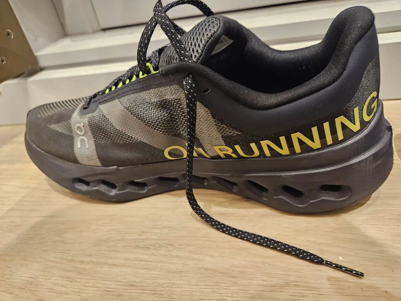 Tênis On Running Cloudsurfer Next Lumos Feminino 38 - Foto 4