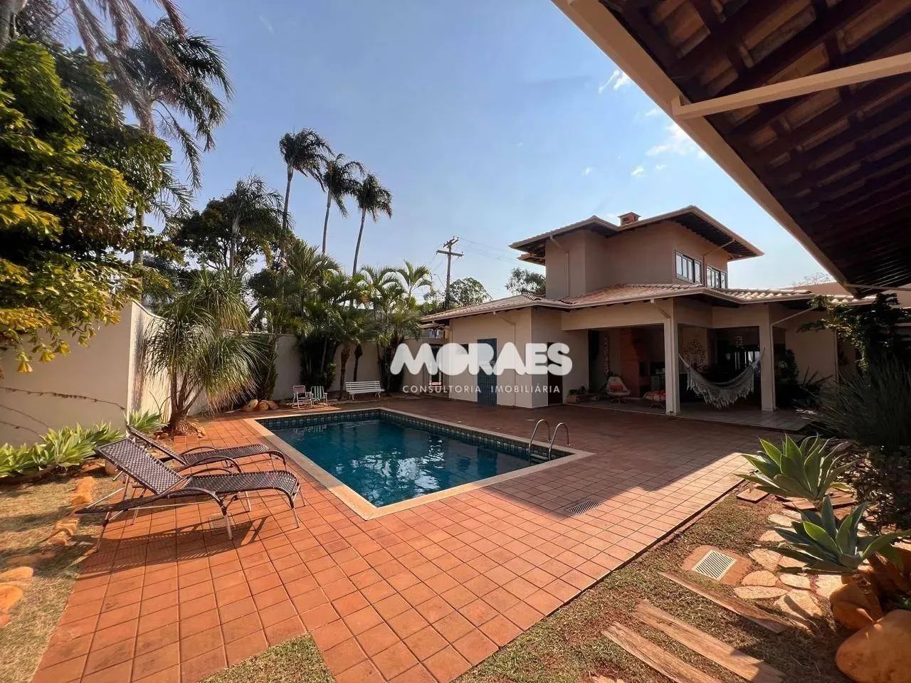 Casa Mobiliada em Condomínio Fechado com 5 dormitórios, 448 m² - venda por R$ 2.800.000 ou - Foto 2