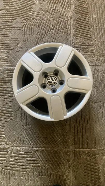 1-Roda avulsa aro 15 Vw CrossFox Fox polo Golf Original  - Foto 3