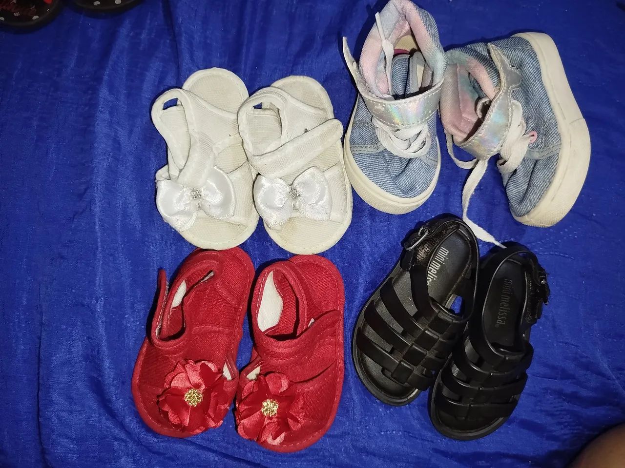 Lote de Sapatos Sandália Desapego de Bebê Menina - Foto 2