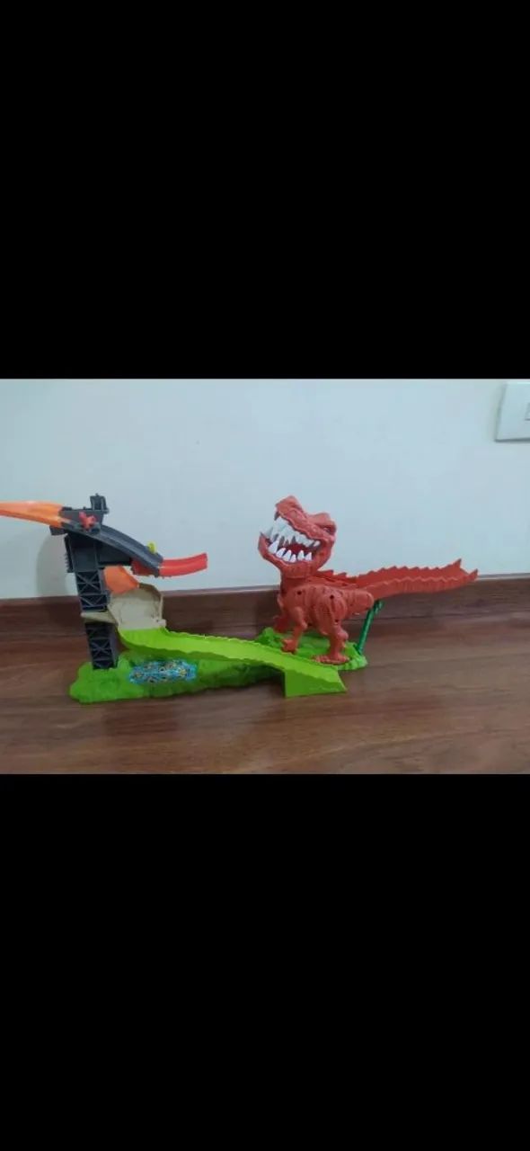 Pista Hot Wheels Ataque T-Rex