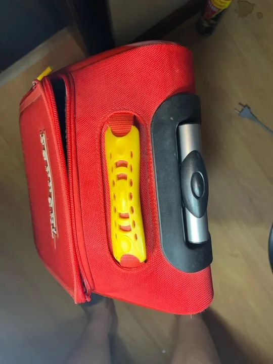 AITENTICA  Mochila Ferrari COM SELO DE AUTENTICIDADE FERRARI COMPRADA NA EUROPA - Foto 12