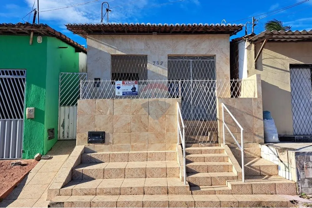 ACEITA FINACIAMENTO - CASA NA MARCILIO DIAS NO IGAPO, TRES QUARTOS COM SUITE