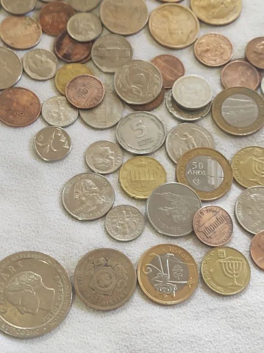 Coleção de Moedas Brasileiras e internacional - Antiguidades - Foto 4