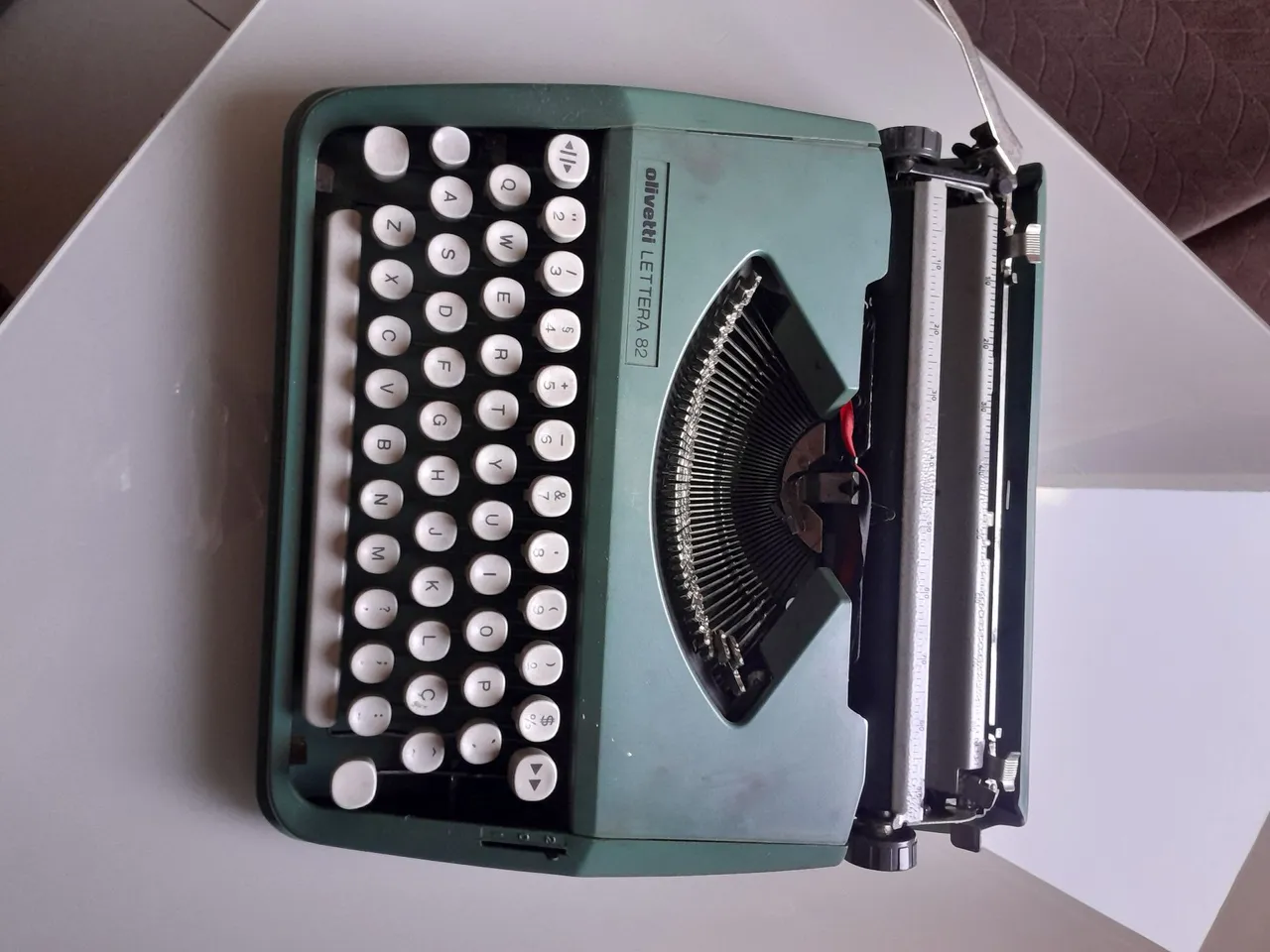 Máquina de Escrever Olivetti Lettera 82 82