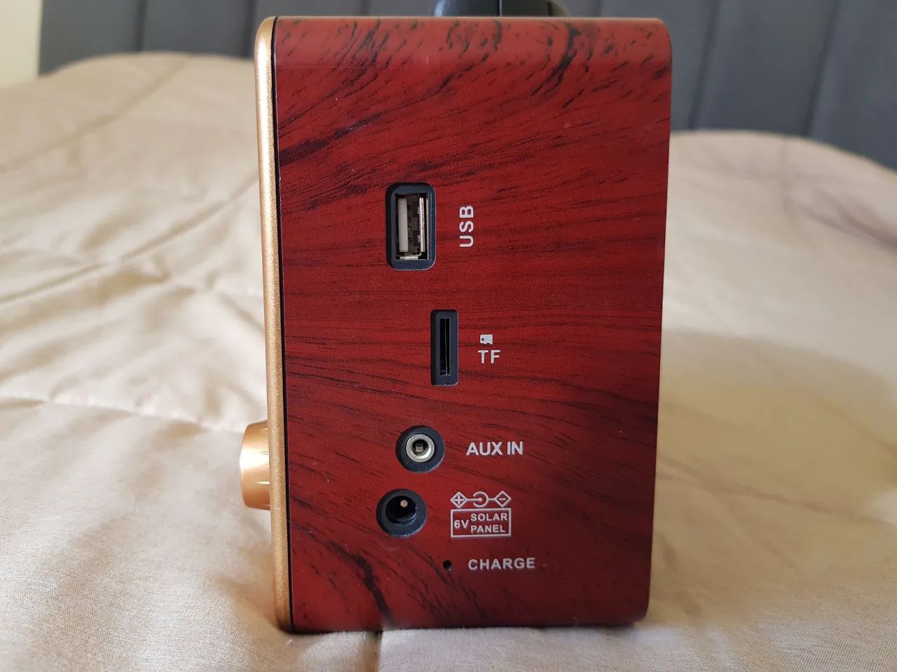 Retro bluetooth radio64292272496386123