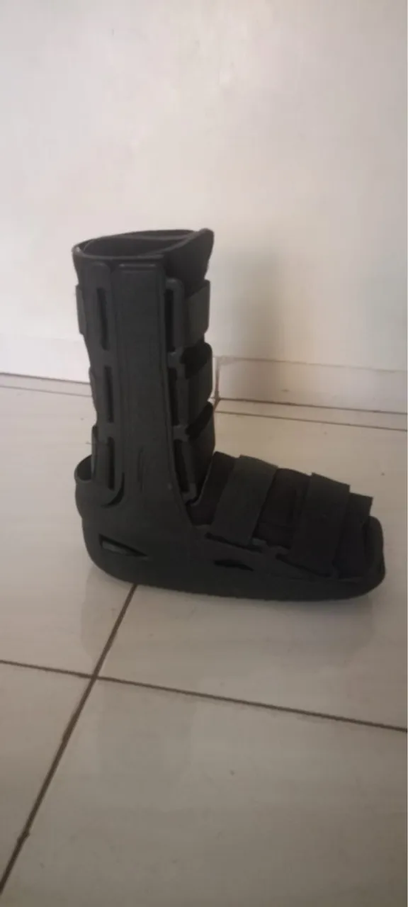 Bota Ortopédica + 1 par de moletas