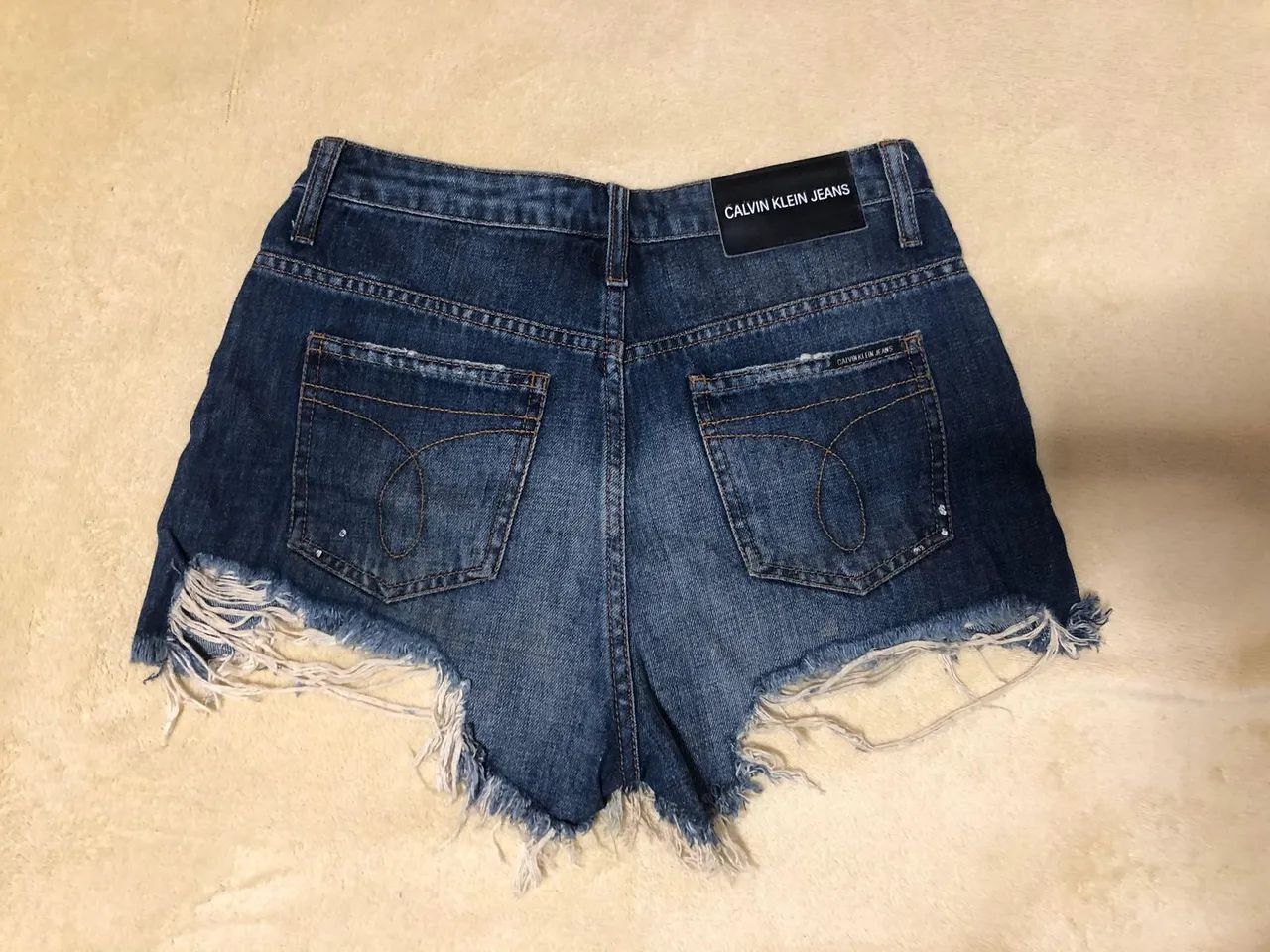Short Jeans Calvin Klein (ORIGINAL) - Foto 2