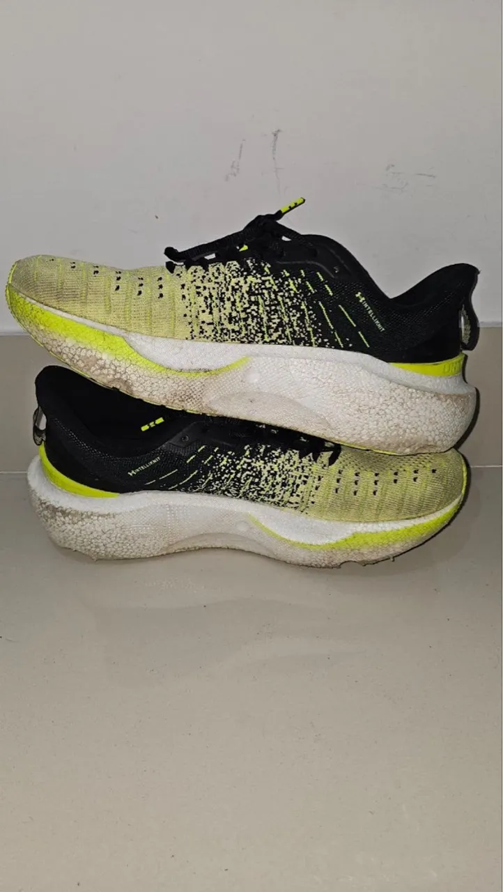 Tênis Esportivo underarmour infinite elite 44/45