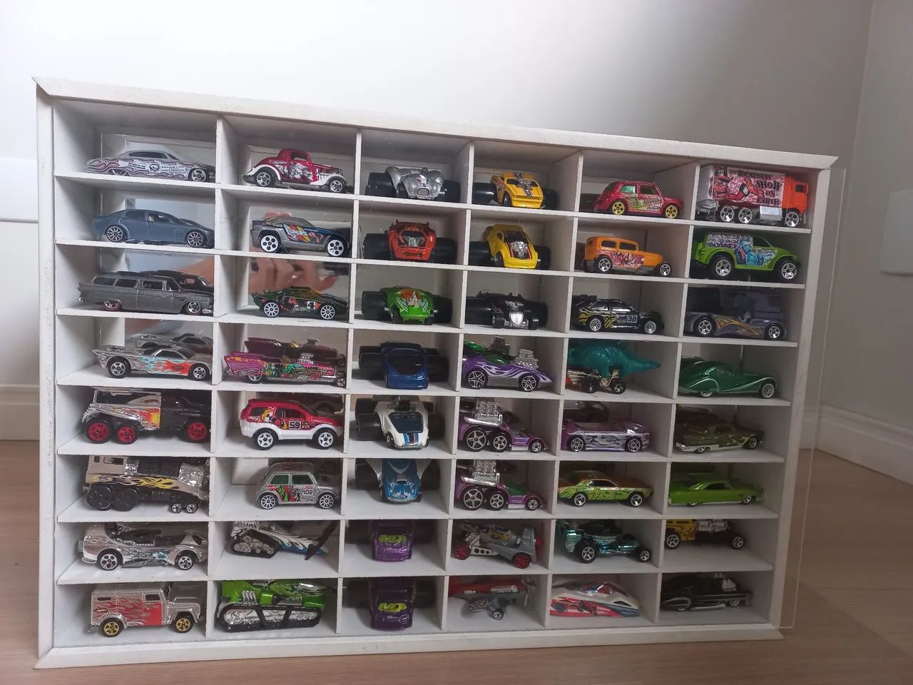 Caixa Expositora Funda com 48 Hot Wheels